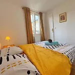 Charming 1 Bedroom Apartment- City Center Of Paris